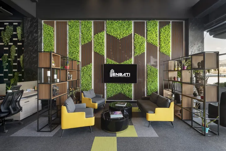 RE/MAX ENBATI Konutkent ofisi — Dinlenme alanı